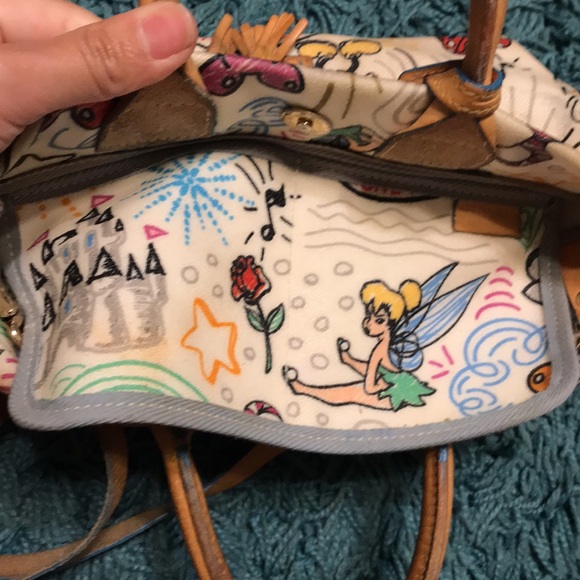 Vintage Very Rare Walt Disney Dooney & Bourke Bag - Picture 11 of 12